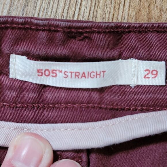 🔹️Levi's 505 Burgundy Straight Leg Jeans Size 8/29 - Picture 9 of 11